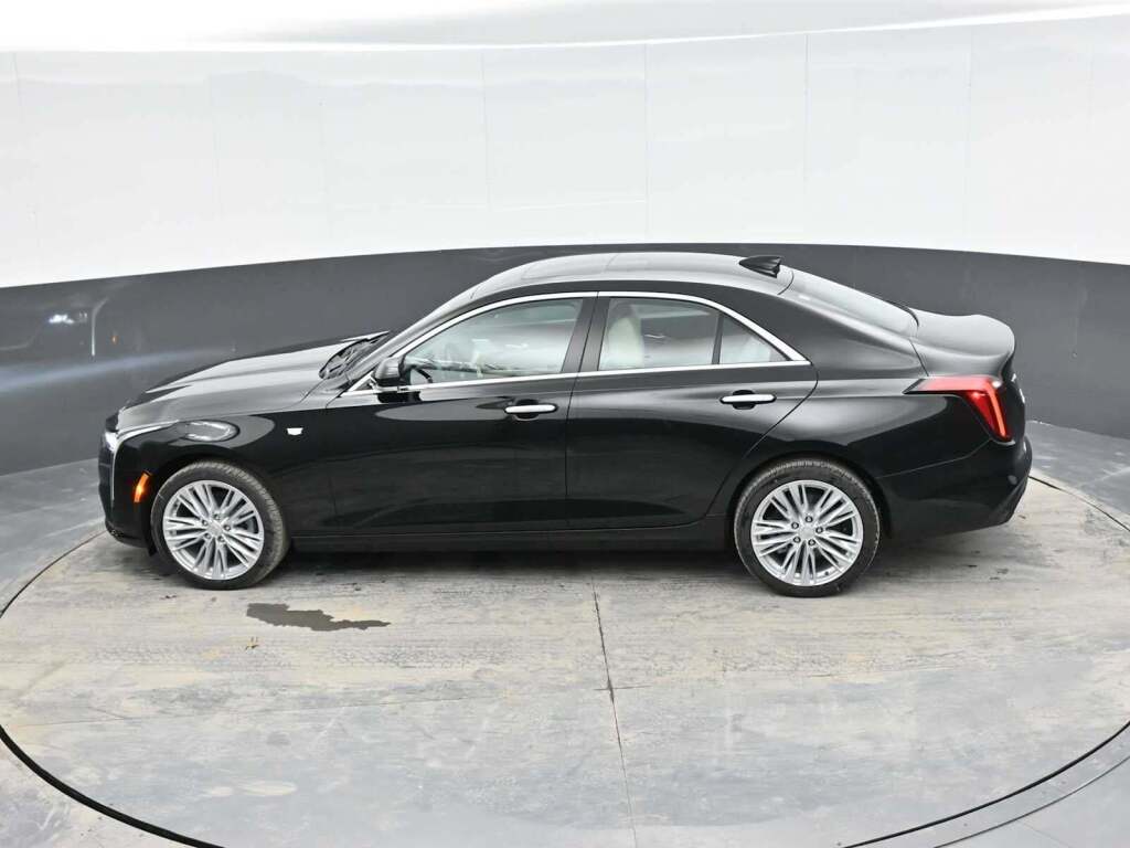 2025 Cadillac CT4 Premium Luxury RWD