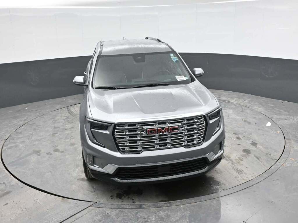 2026 GMC Acadia Denali AWD