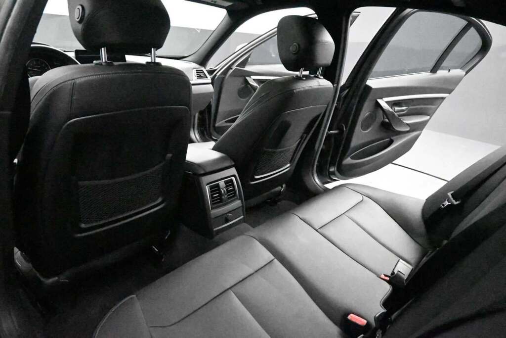 2016 BMW 328i 