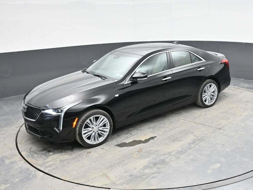 2025 Cadillac CT4 Premium Luxury RWD