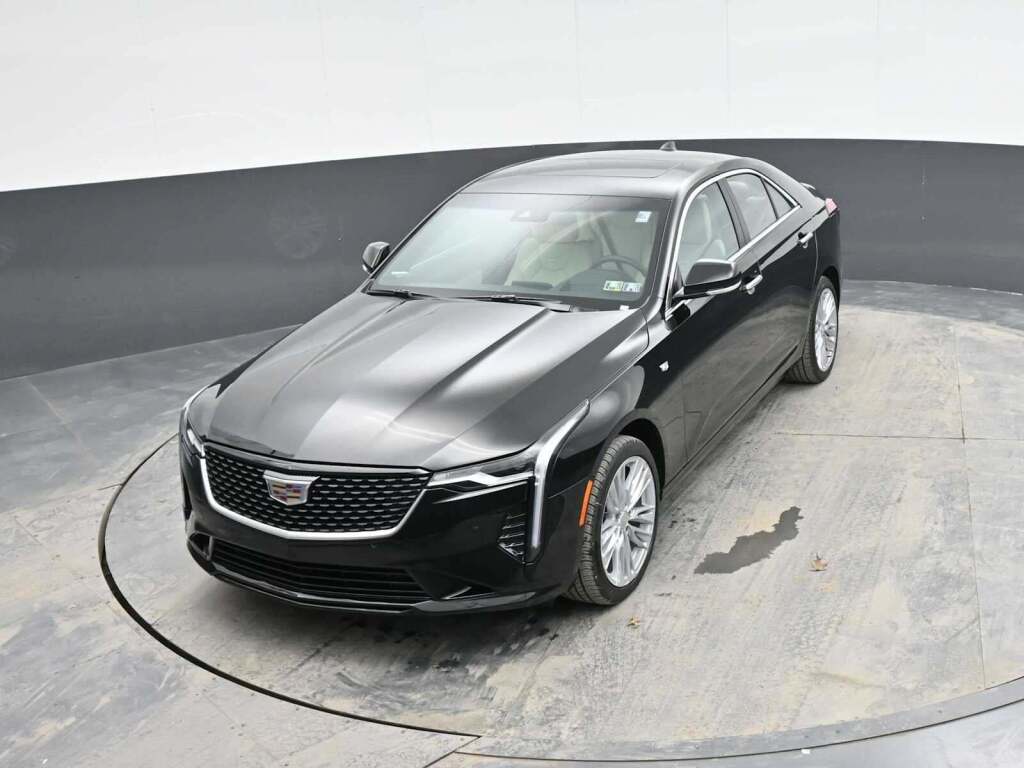 2025 Cadillac CT4 Premium Luxury RWD
