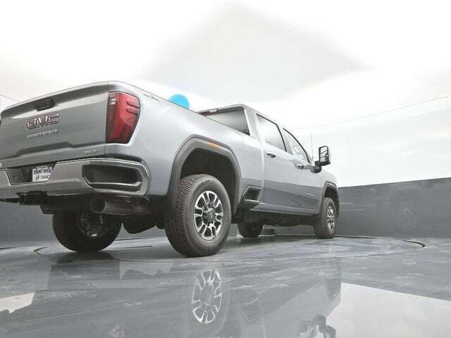 2026 GMC Sierra 2500HD SLT