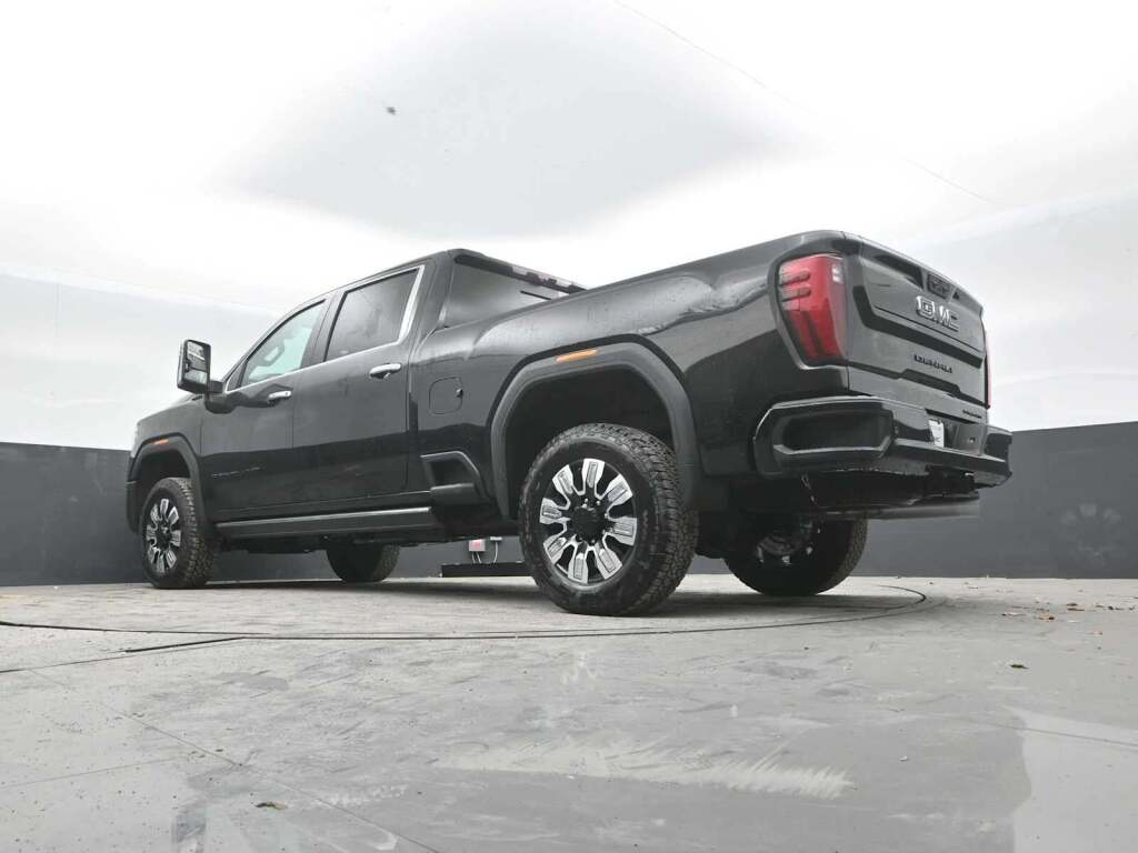2026 GMC Sierra 2500HD Denali