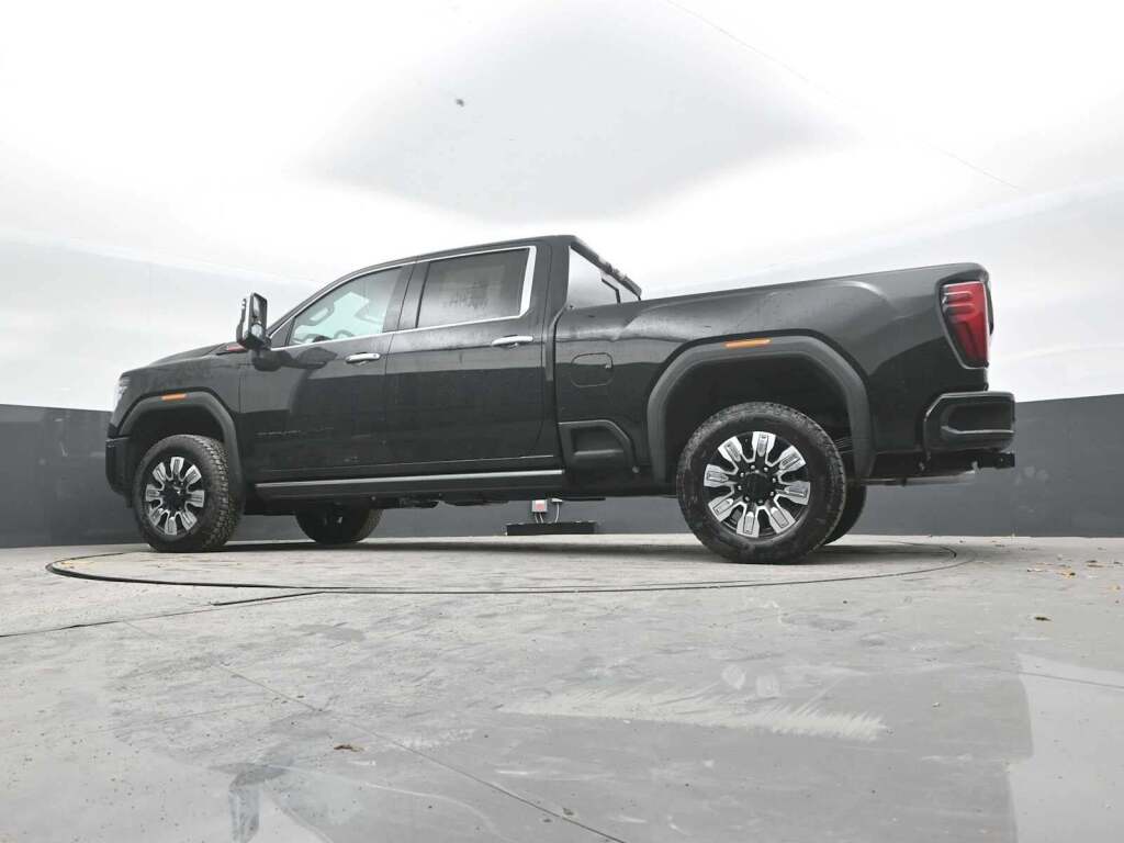 2026 GMC Sierra 2500HD Denali