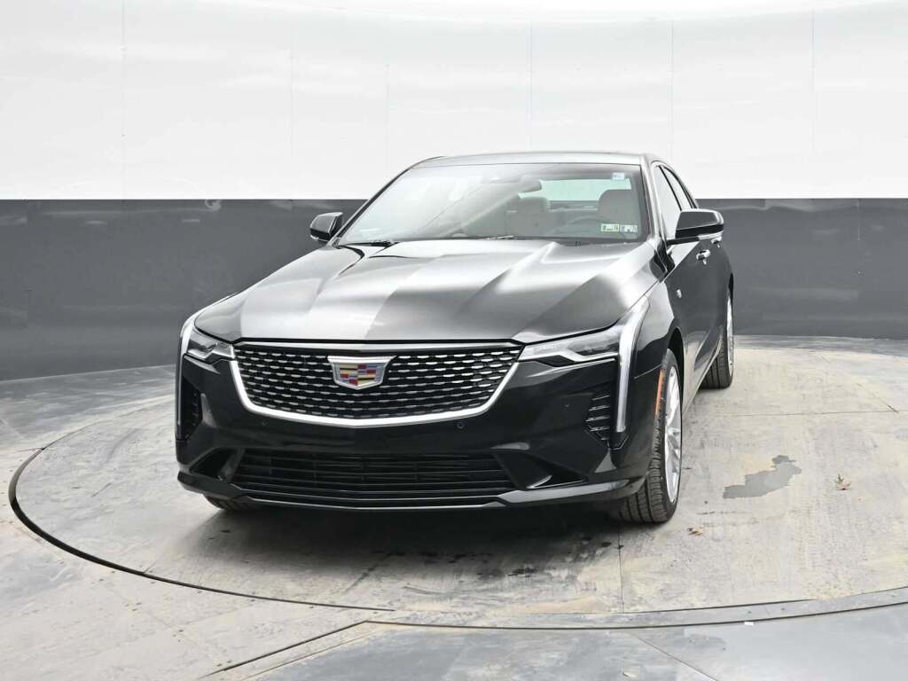 2025 Cadillac CT4 Premium Luxury RWD