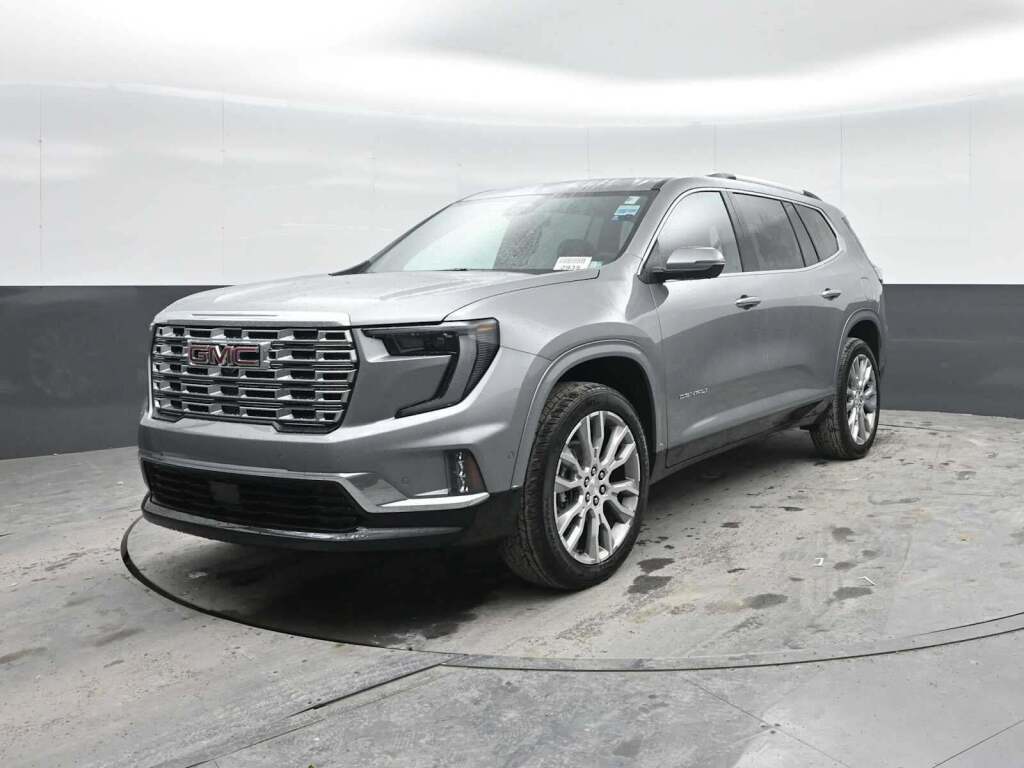 2026 GMC Acadia Denali AWD