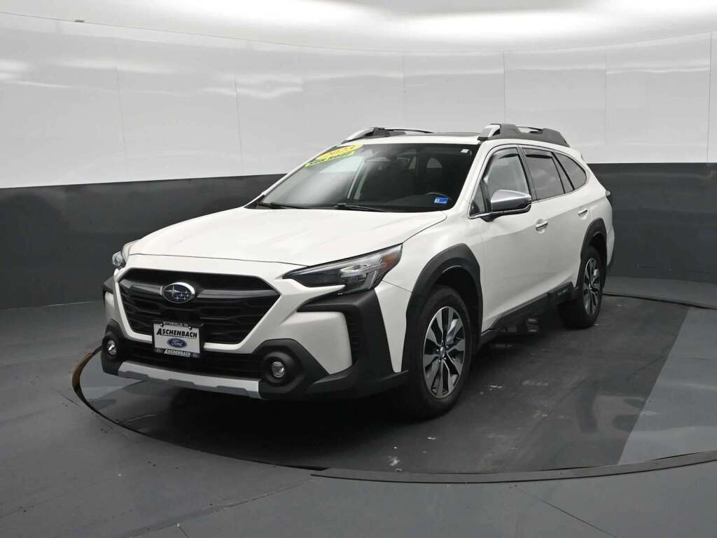 2023 Subaru Outback Touring XT