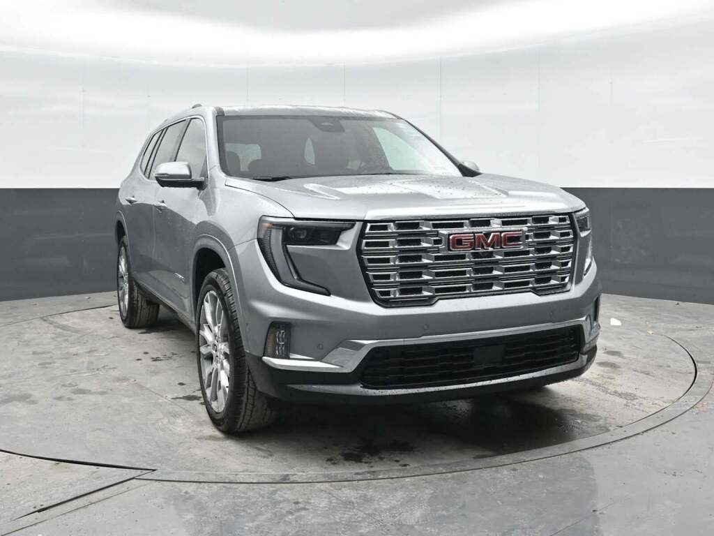 2026 GMC Acadia Denali AWD