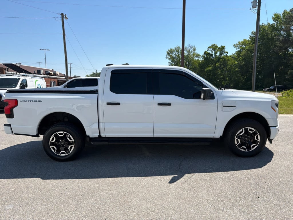 2023 Ford F-150 Lightning Pro