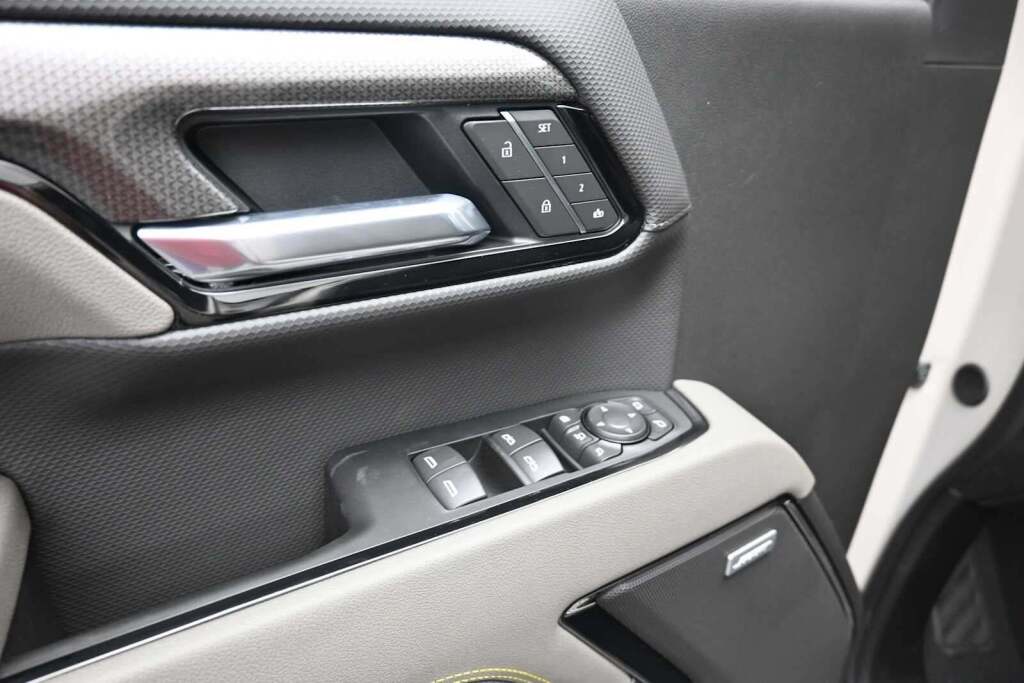 2026 Chevrolet Silverado 2500HD Crew Cab, Standard Bed, XR2, 4WD