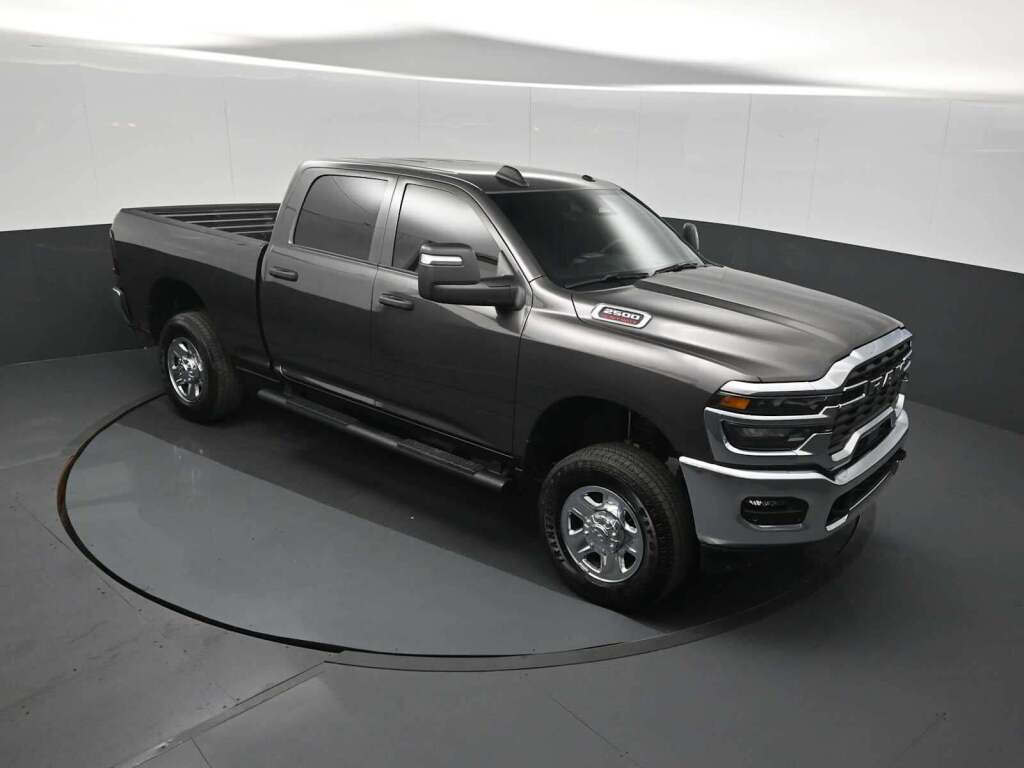 2025 Ram 2500 Tradesman Crew Cab 4x4 6'4" Box