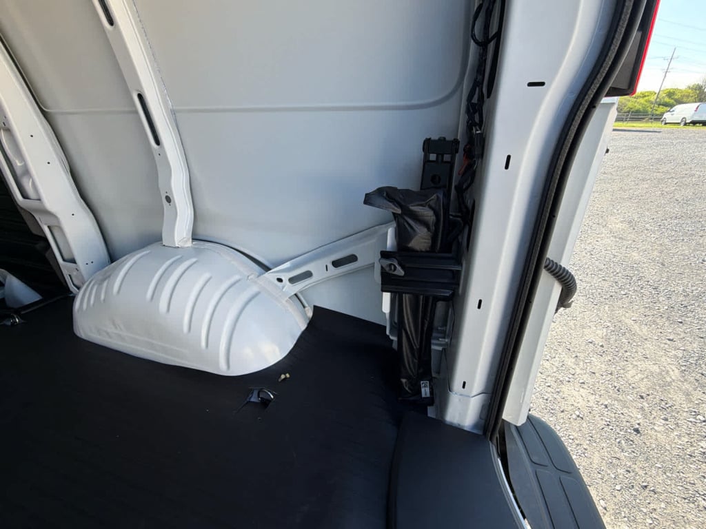 2025 Chevrolet Express Cargo RWD 2500 Regular Wheelbase WT