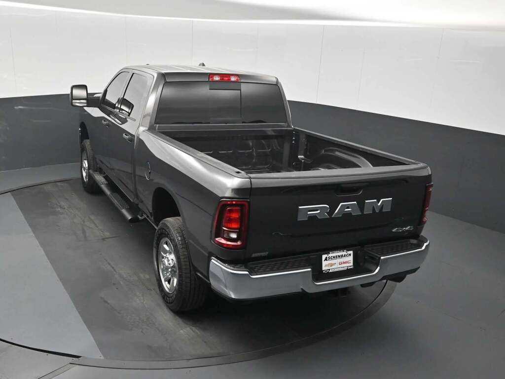 2025 Ram 2500 Tradesman Crew Cab 4x4 6'4" Box