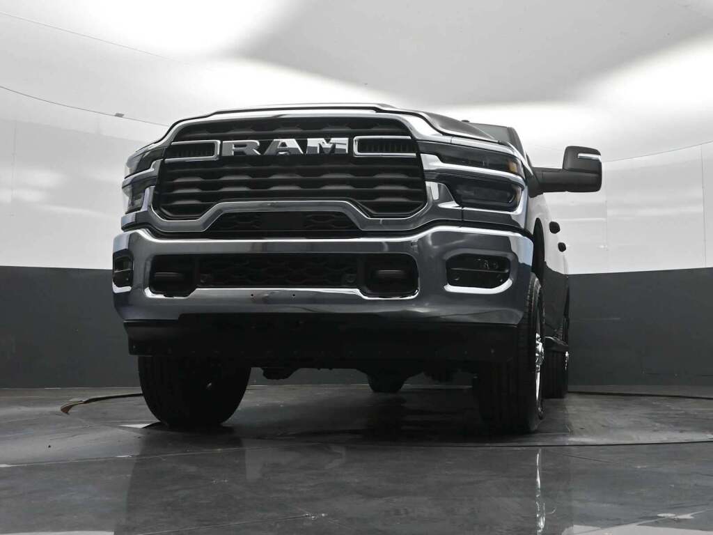 2025 Ram 2500 Tradesman Crew Cab 4x4 6'4" Box