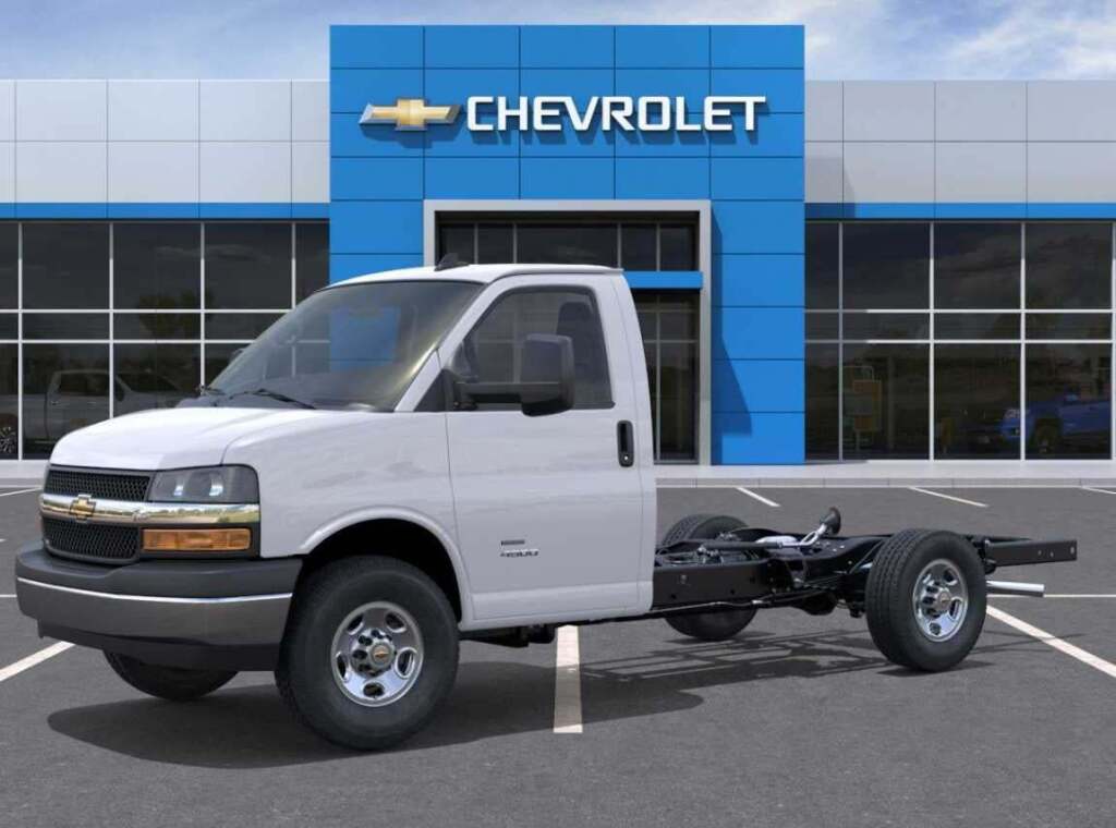 2025 Chevrolet Express Cutaway Work Van