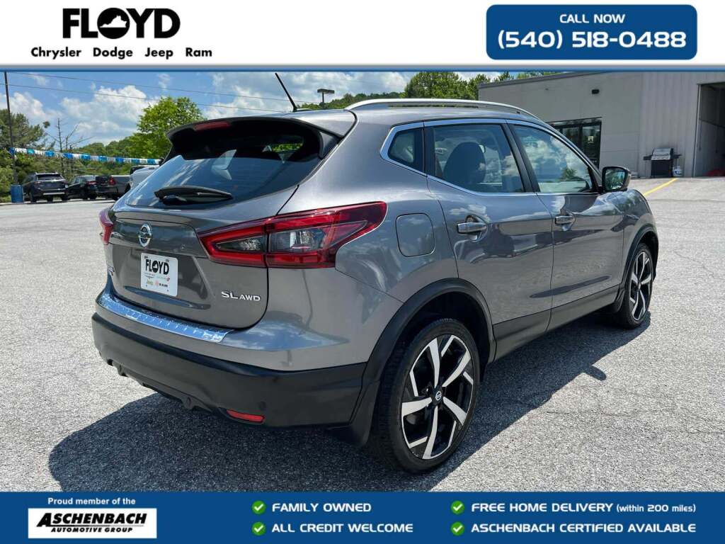 2022 Nissan Rogue Sport SL AWD Xtronic CVT