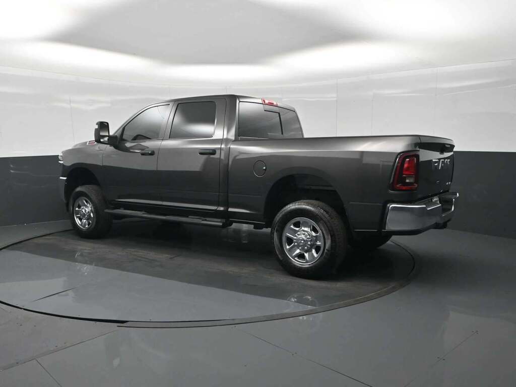 2025 Ram 2500 Tradesman Crew Cab 4x4 6'4" Box