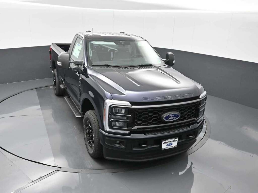 2025 Ford F-350 Super Duty XL