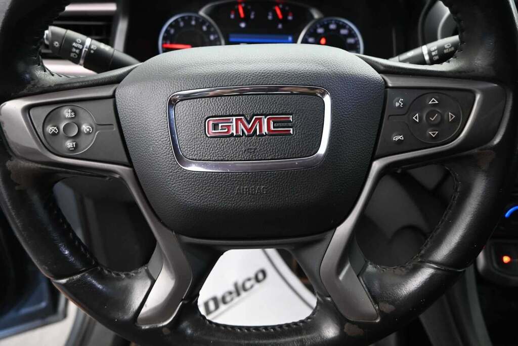 2020 GMC Acadia AWD AT4