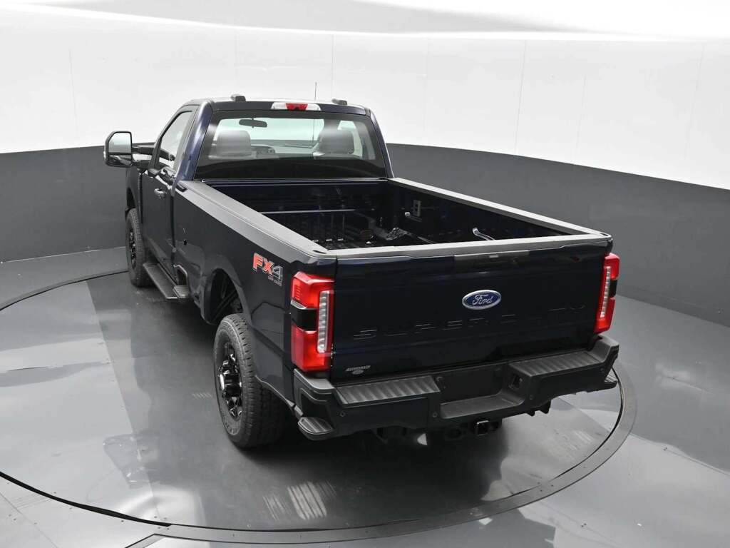 2025 Ford F-350 Super Duty XL