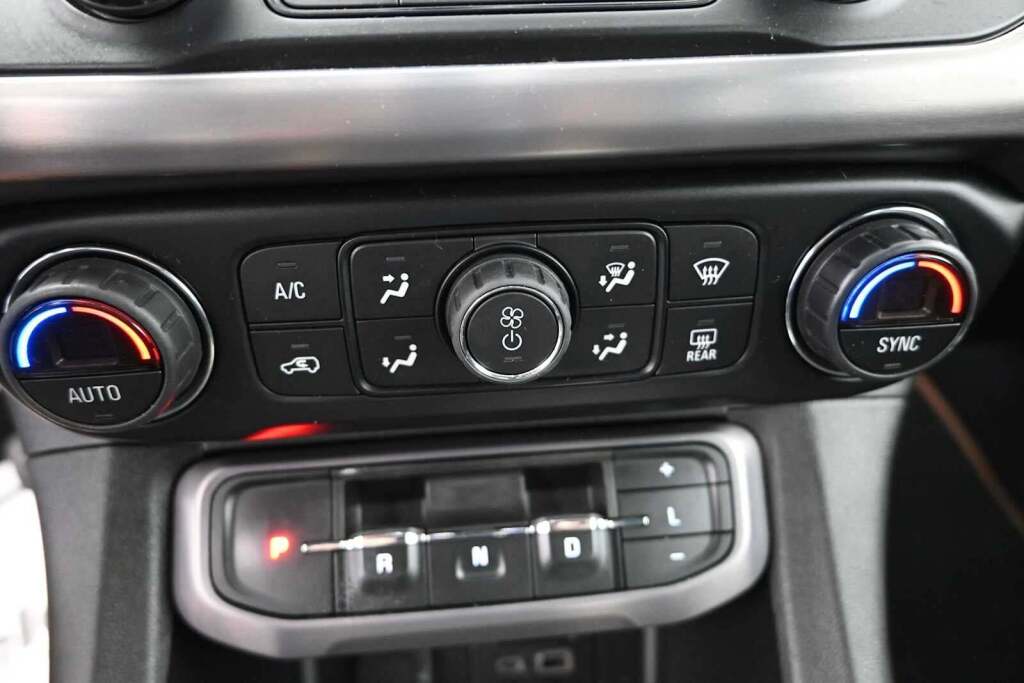 2020 GMC Acadia AWD AT4