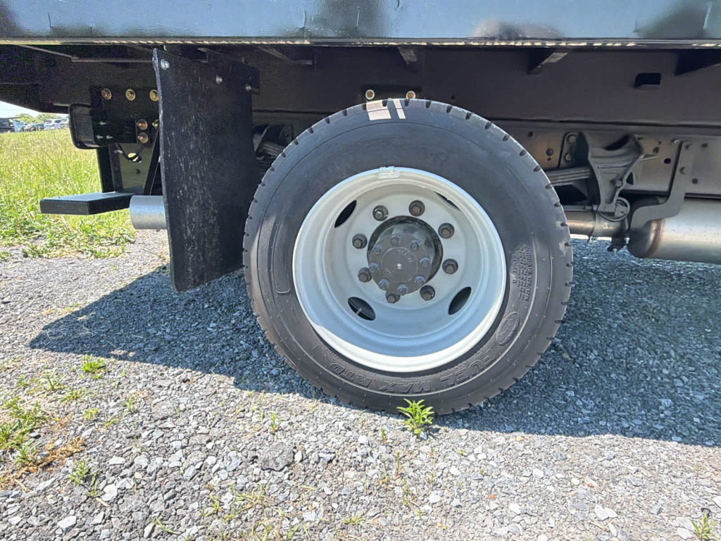 2024 Chevrolet Silverado 6500HD WT