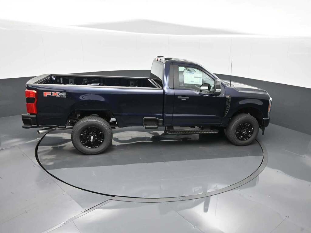 2025 Ford F-350 Super Duty XL