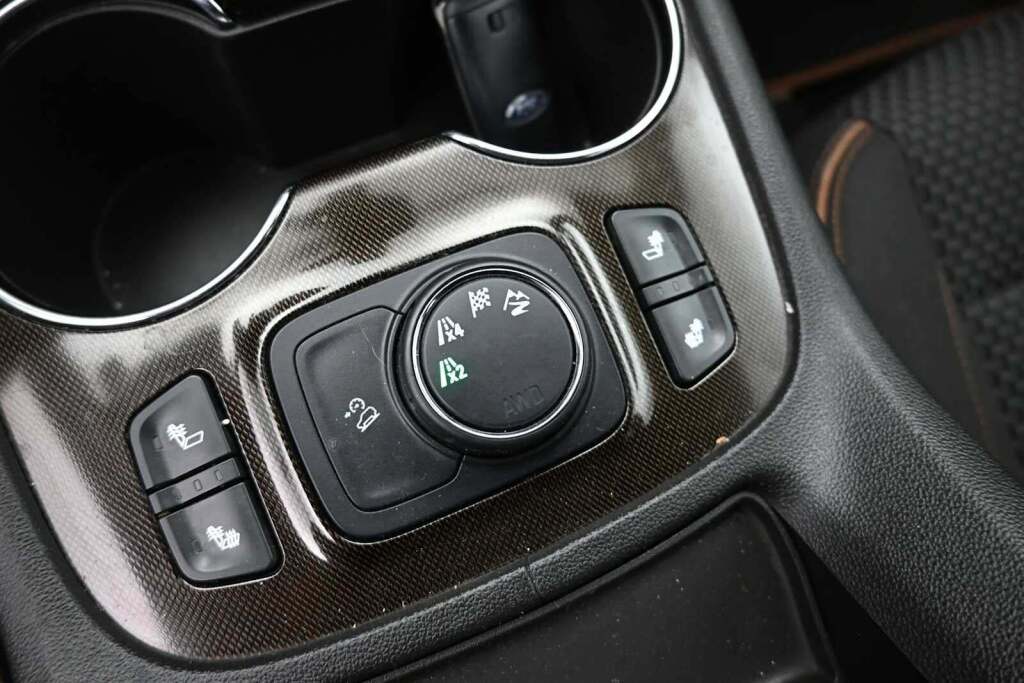 2020 GMC Acadia AWD AT4