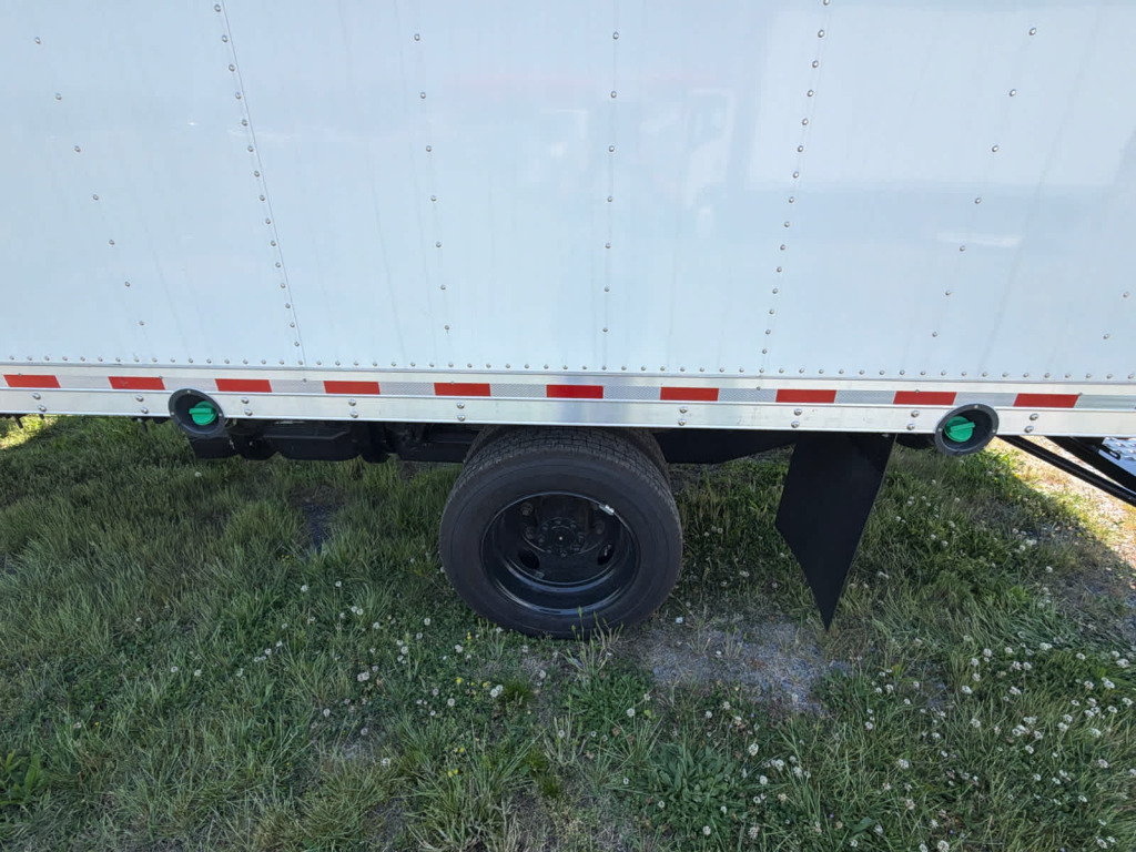 2024 Chevrolet Silverado 6500HD WT