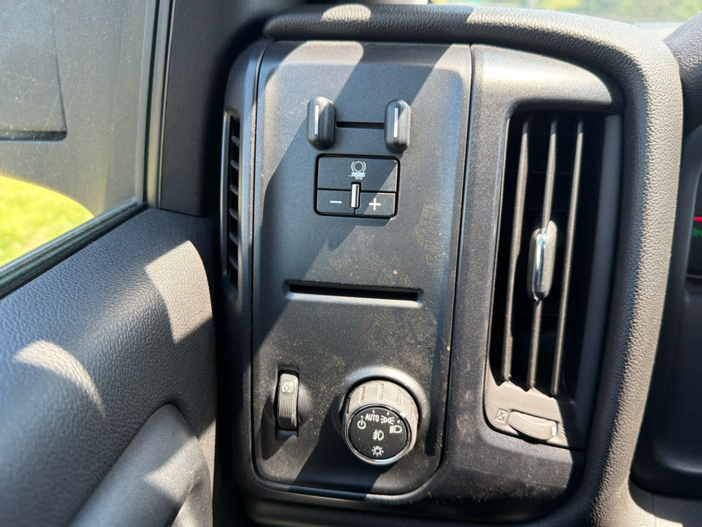 2024 Chevrolet Silverado 6500HD WT