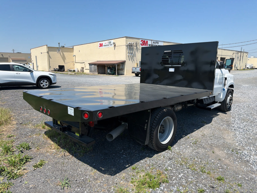 2024 Chevrolet Silverado 6500HD WT