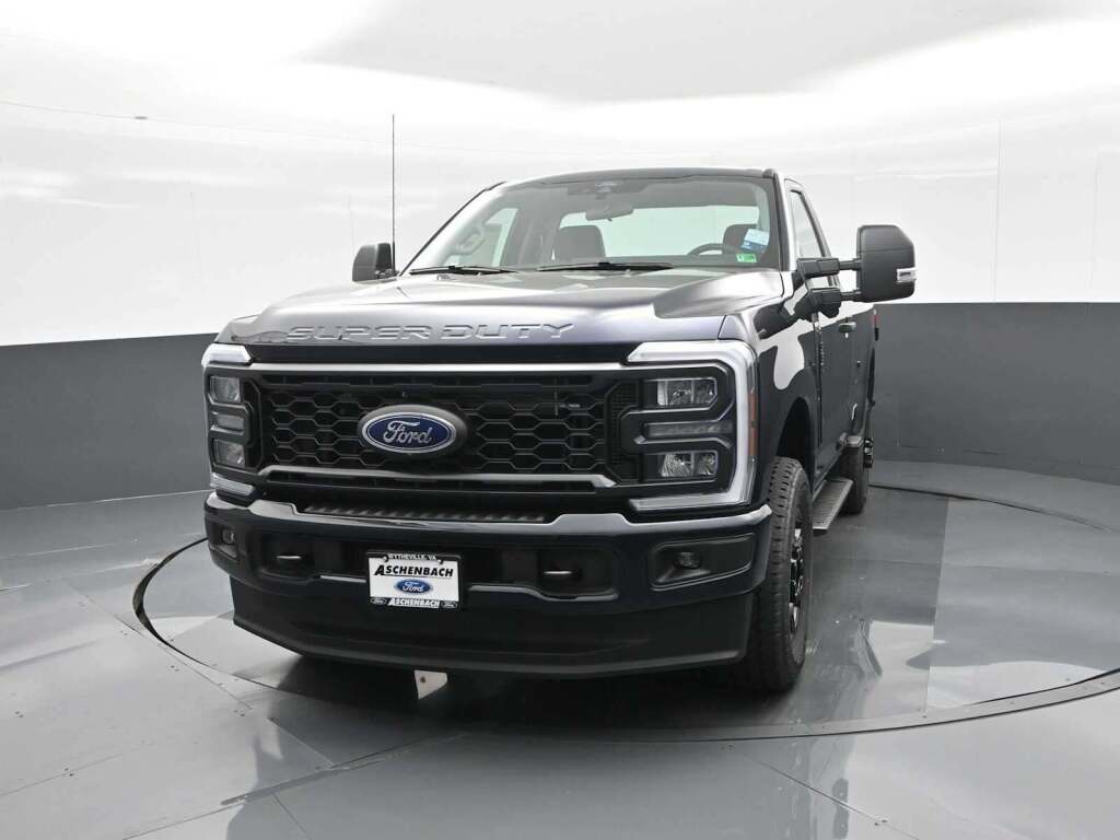 2025 Ford F-350 Super Duty XL