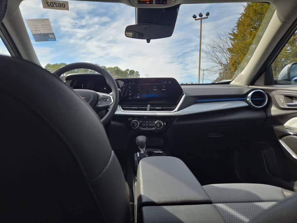 2026 Chevrolet Trax FWD LT