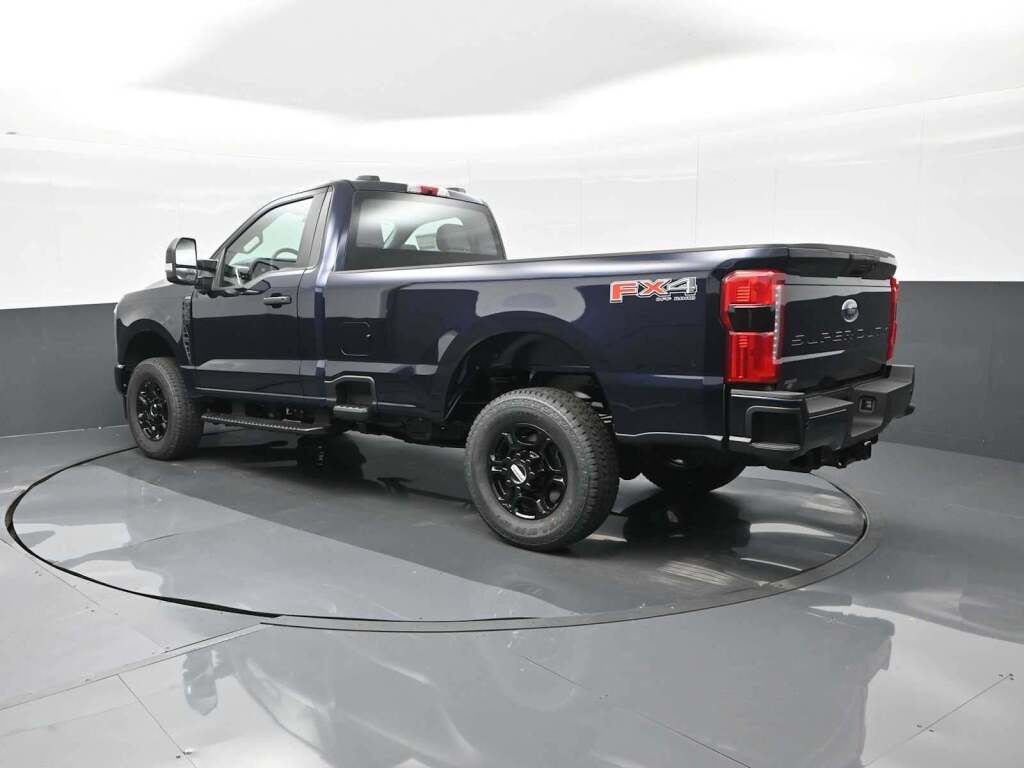 2025 Ford F-350 Super Duty XL