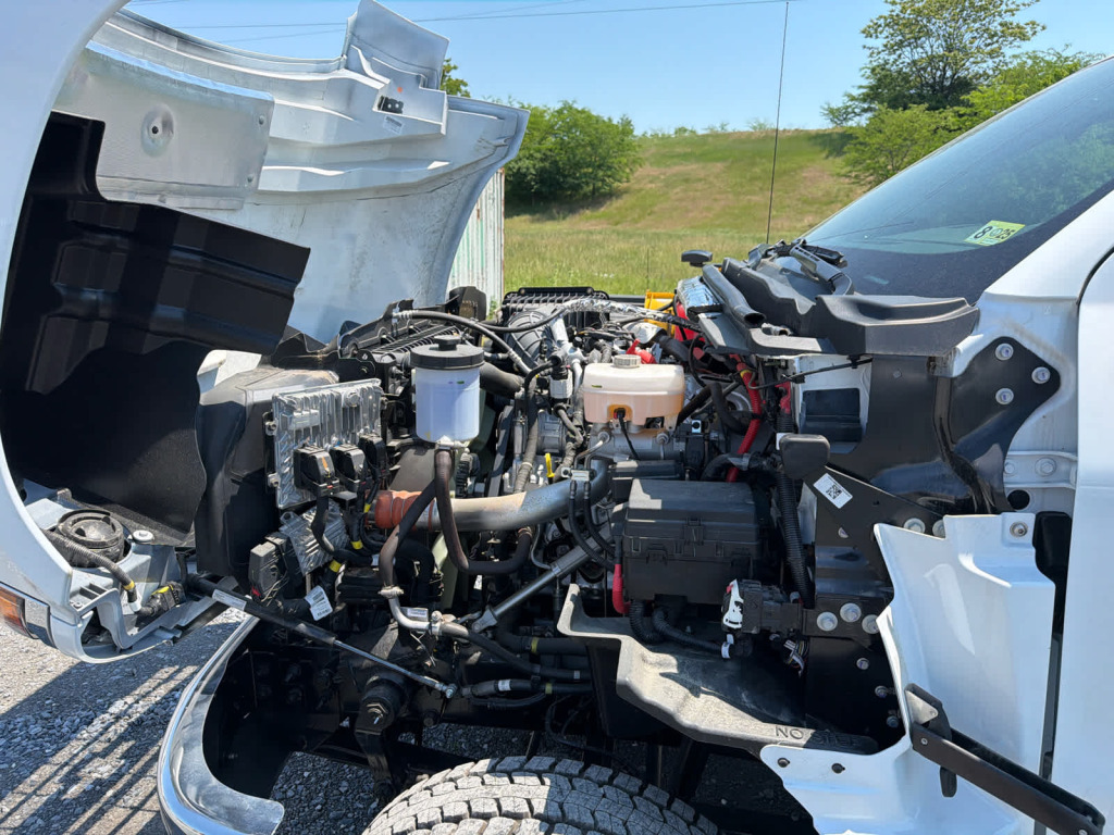2024 Chevrolet Silverado 6500HD WT