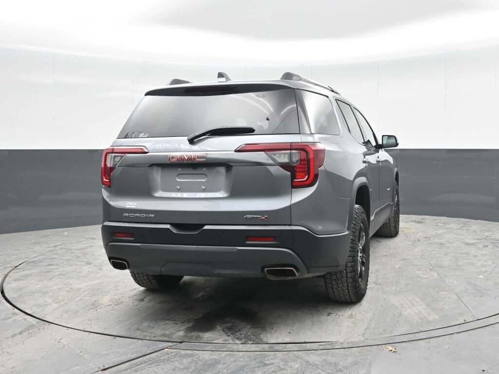 2020 GMC Acadia AWD AT4
