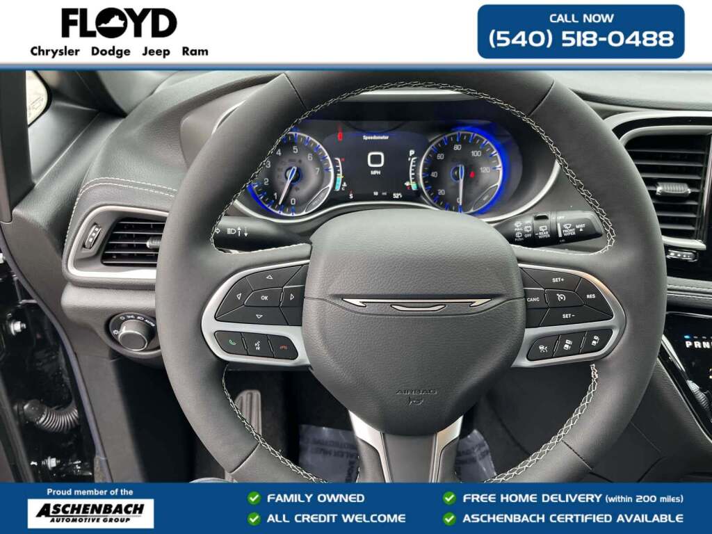 2027 Chrysler Pacifica Select