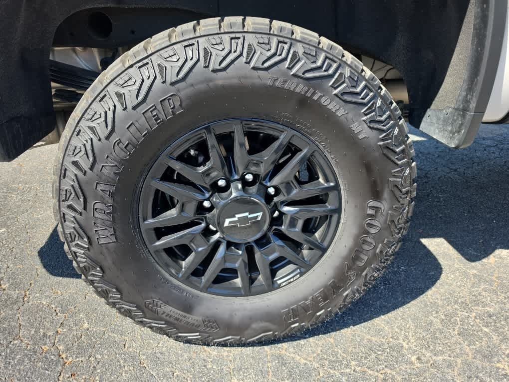 2026 Chevrolet Silverado 2500HD Crew Cab, Standard Bed, XR2, 4WD