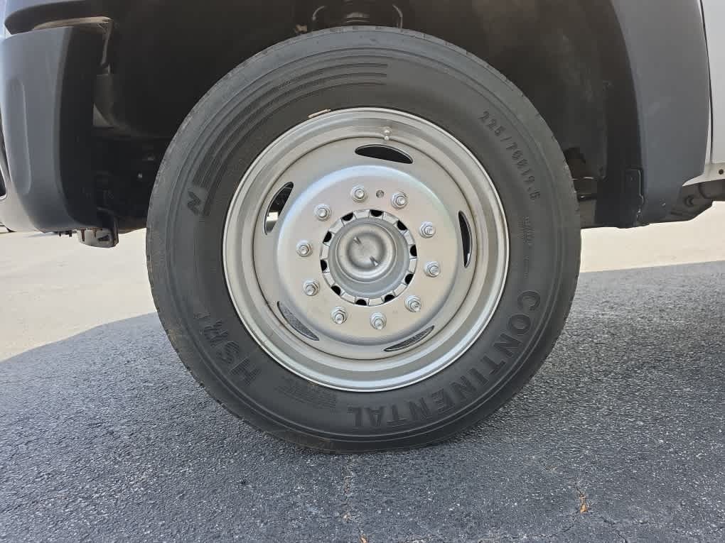 2016 Ford F-550 Chassis XL