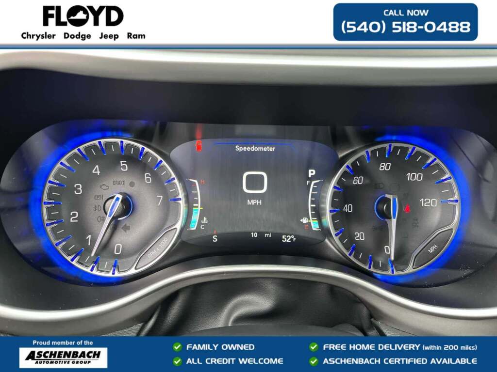 2027 Chrysler Pacifica Select