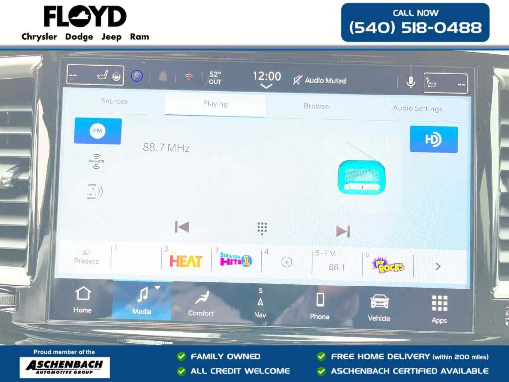 2027 Chrysler Pacifica Select
