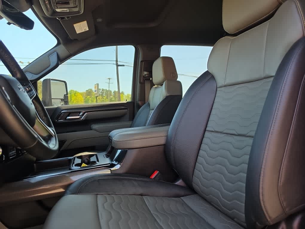 2026 Chevrolet Silverado 2500HD Crew Cab, Standard Bed, XR2, 4WD