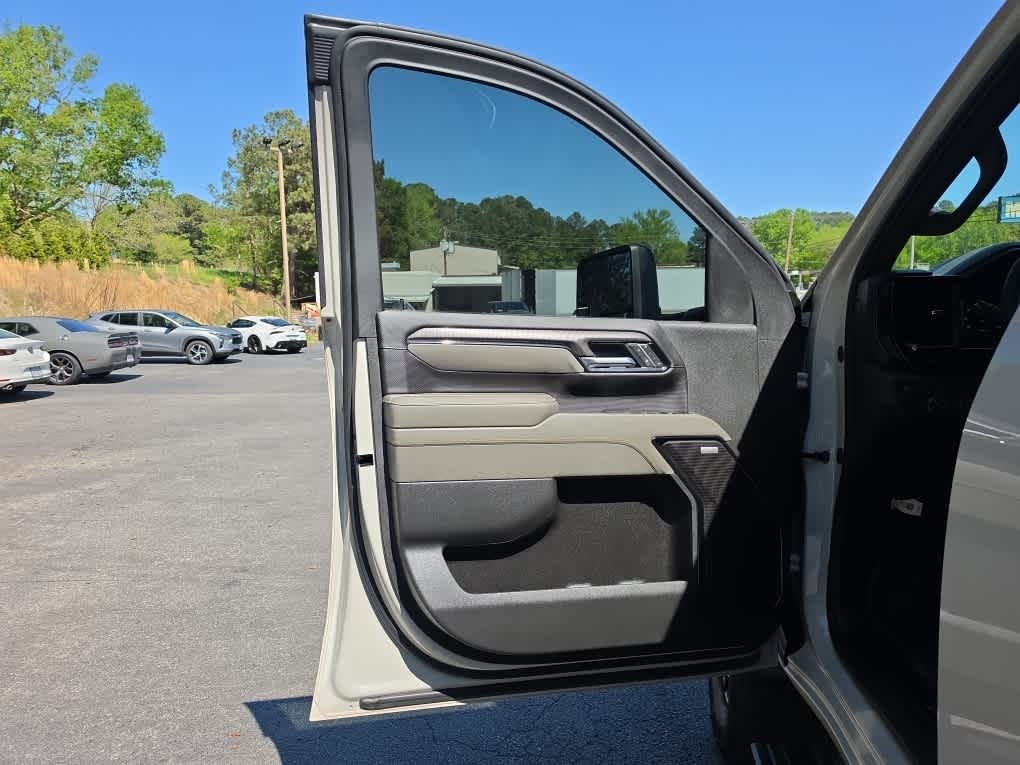 2026 Chevrolet Silverado 2500HD Crew Cab, Standard Bed, XR2, 4WD