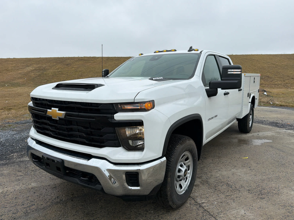 2024 Chevrolet Silverado 3500HD 4WD Crew Cab Long Bed Work Truck