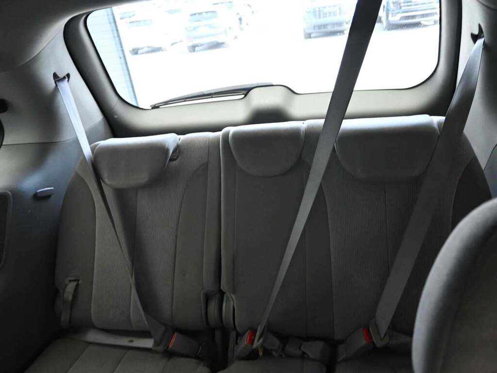 2012 Kia Sedona LX