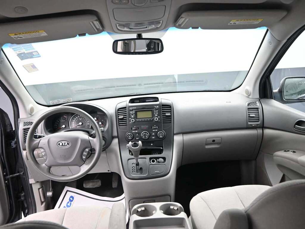 2012 Kia Sedona LX