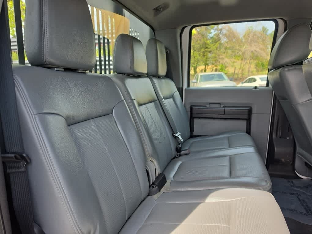 2016 Ford F-550 Chassis XL