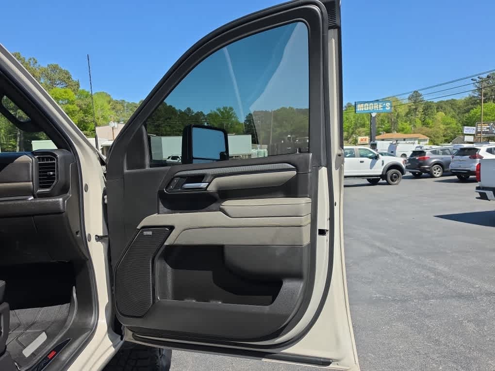2026 Chevrolet Silverado 2500HD Crew Cab, Standard Bed, XR2, 4WD