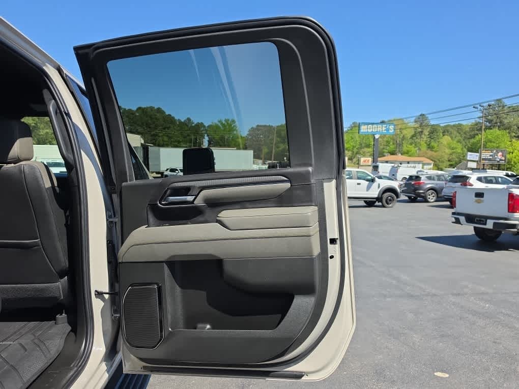 2026 Chevrolet Silverado 2500HD Crew Cab, Standard Bed, XR2, 4WD