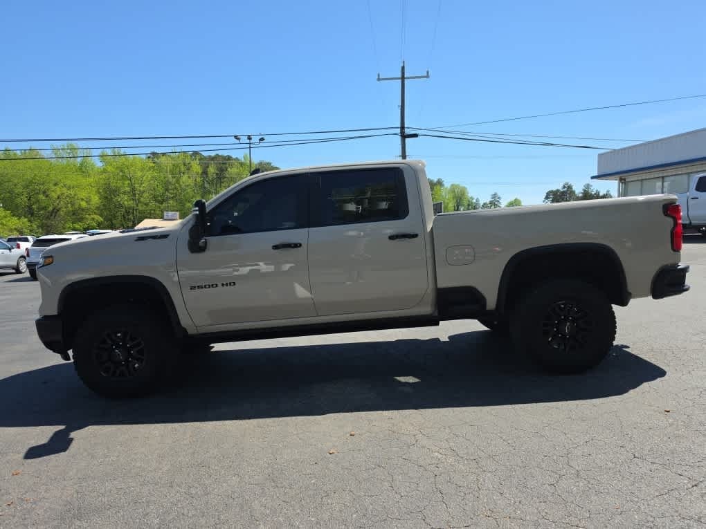 2026 Chevrolet Silverado 2500HD Crew Cab, Standard Bed, XR2, 4WD
